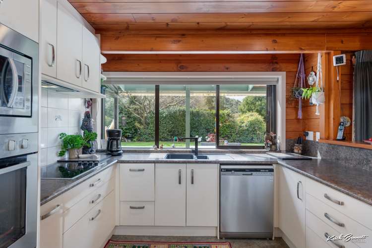 76 Gorrie Road Mangaroa_6