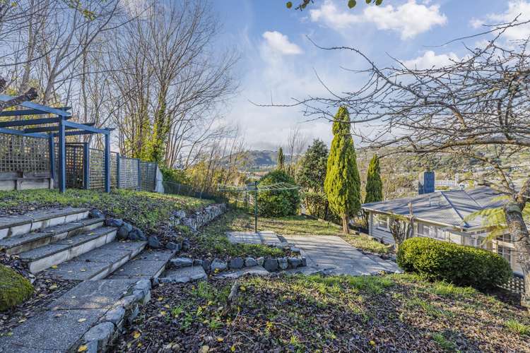 15a Romney Square Tawa_22