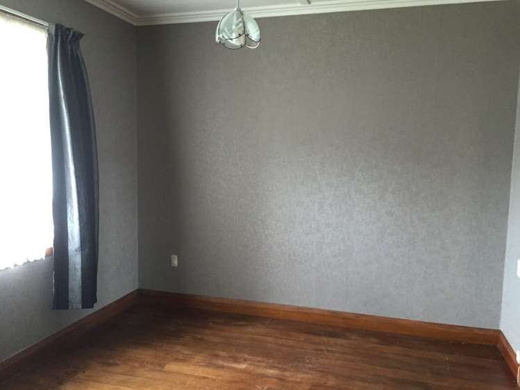 1 Cambridge Street Pahiatua_4