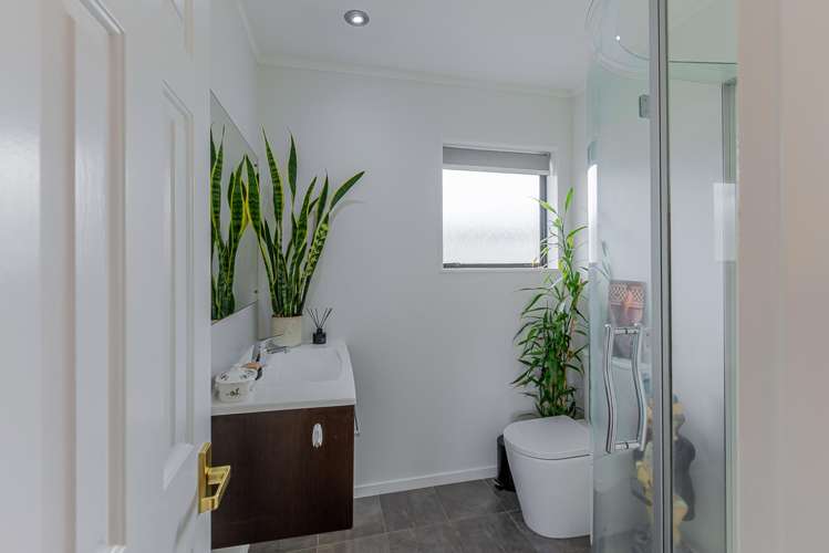 46 Dale Road Raumati South_15