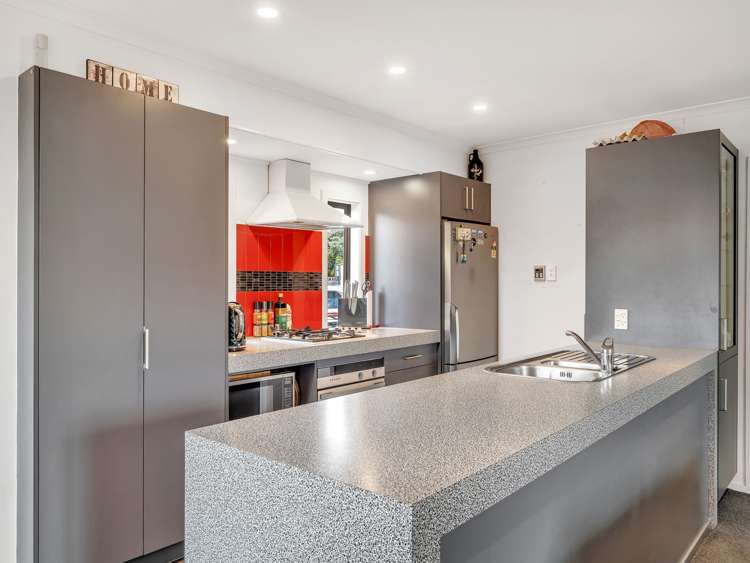 61 Apollo Parade Milson_3