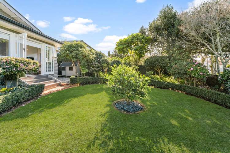 13 Peet Avenue Royal Oak_21