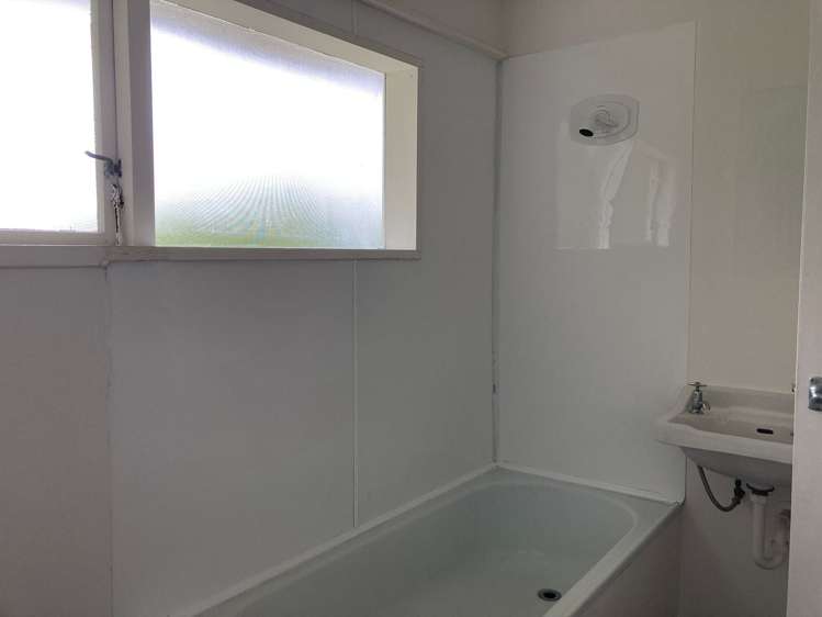 28A Woodhouse Avenue Karori_8