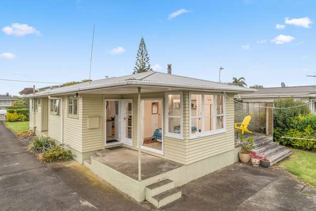 7 Muir Avenue Mangere Bridge_1