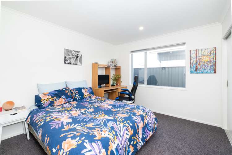 36 Arbuckle Road Frimley_8