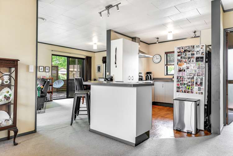 14 Oregon Crescent Glenview_7