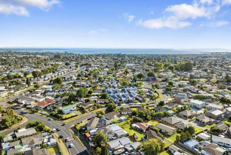 64 Sunlands Drive Manurewa_36