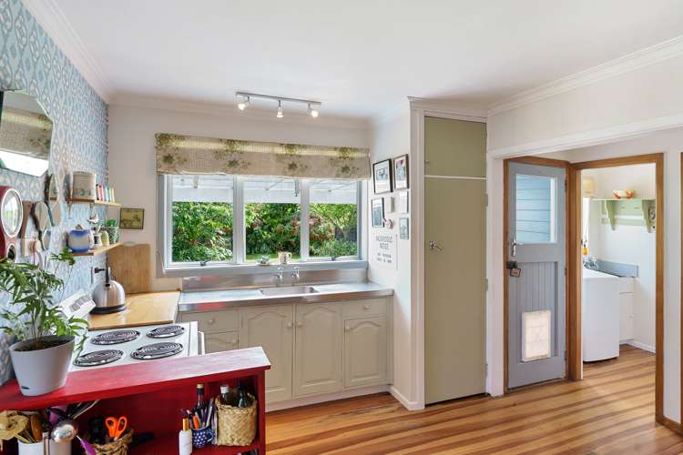 32 Kiharoa Street Otaki Beach_9