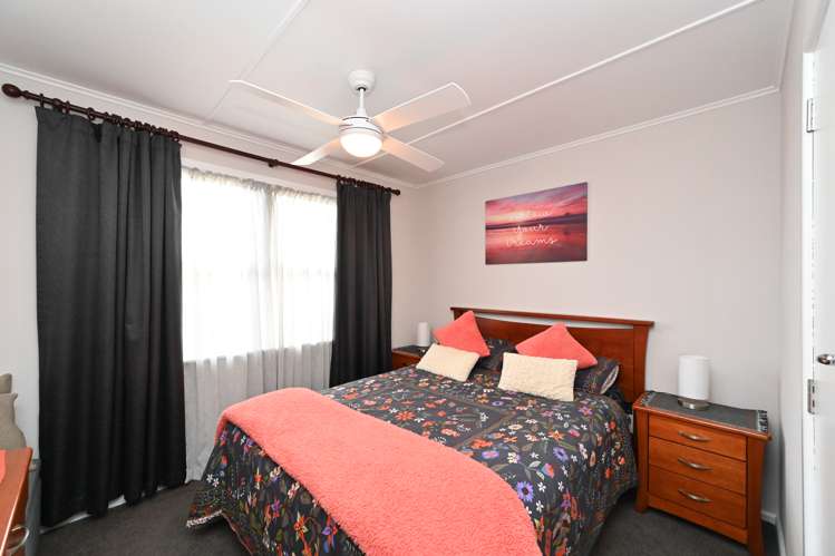 59 Harold Holt Avenue Onekawa_7