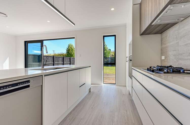 33 Overton Street Rototuna North_7