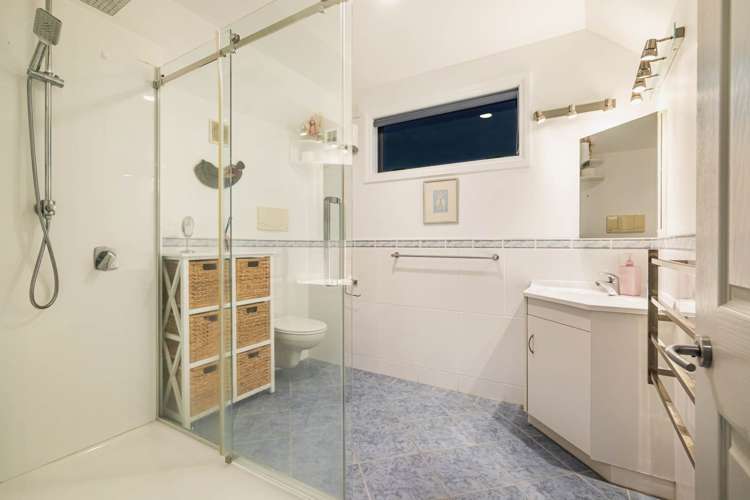 9 Dorchester Place Orewa_22