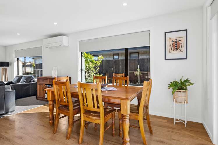 23 Redhaven Rise Netherby_6