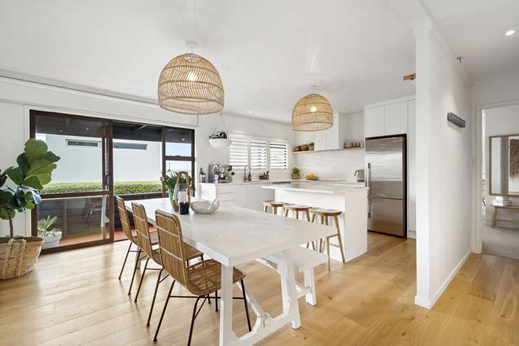 2/10 Merani Street Narrow Neck_5