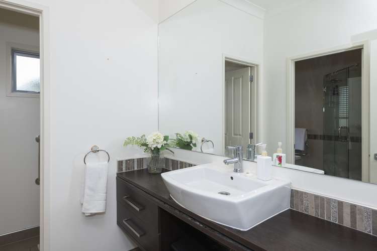 11 Pohutukawa Grove Lytton West_11