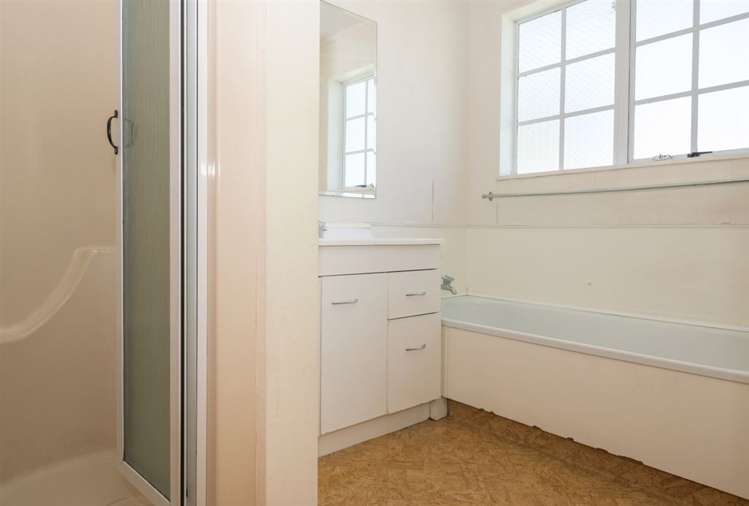 7 Glenroy Crescent Springlands_19