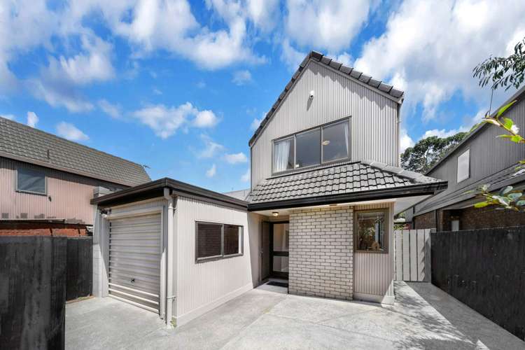 18 Springwood Place Mt Eden_21