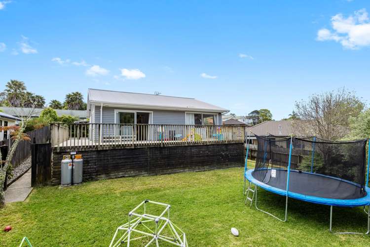 151 Brian Crescent Stanmore Bay_1