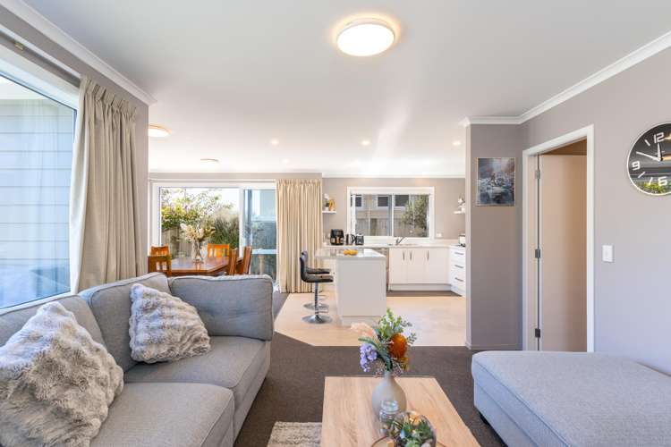 10 Larsen Crescent Tawa_2