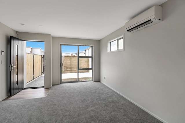 1 McGrath Way 1353_1