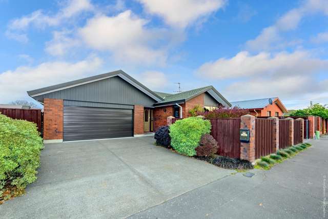 Triple Car Garaging plus Boat or Camper Parking!
