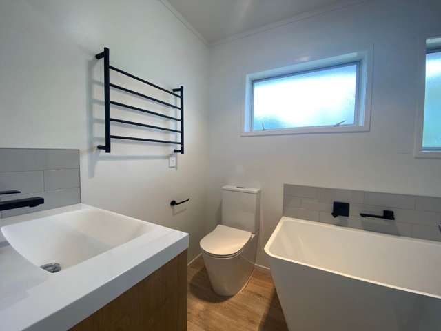 2/166 Pigeon Mountain Road Half Moon Bay_4