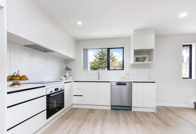 2/41 Marriott Road Pakuranga_3