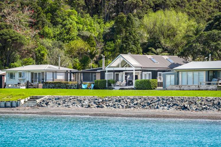 Cabin 10, 1116 Takatu Road Matakana_29