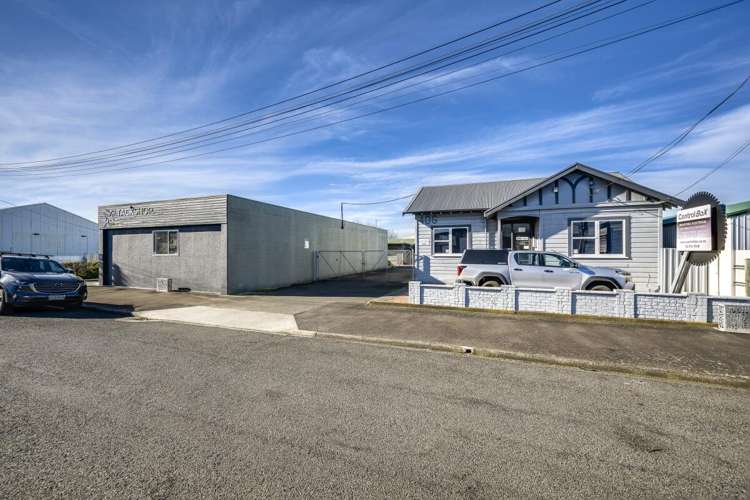 404 & 406 Ellison Road Hastings Central_13