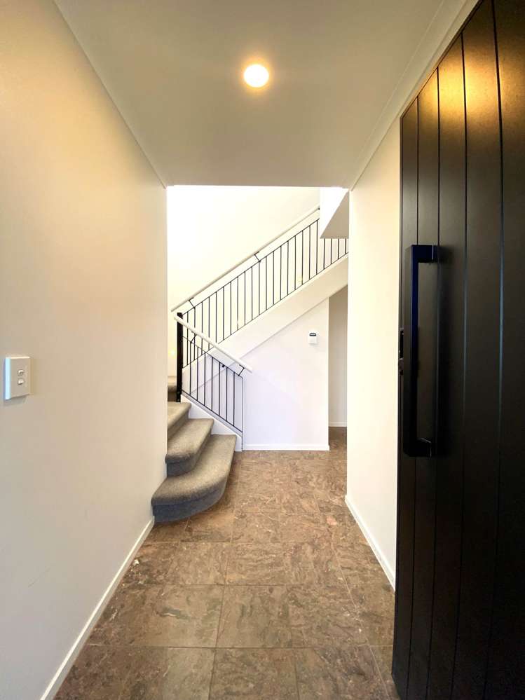 2/23 Peach Road Glenfield_6