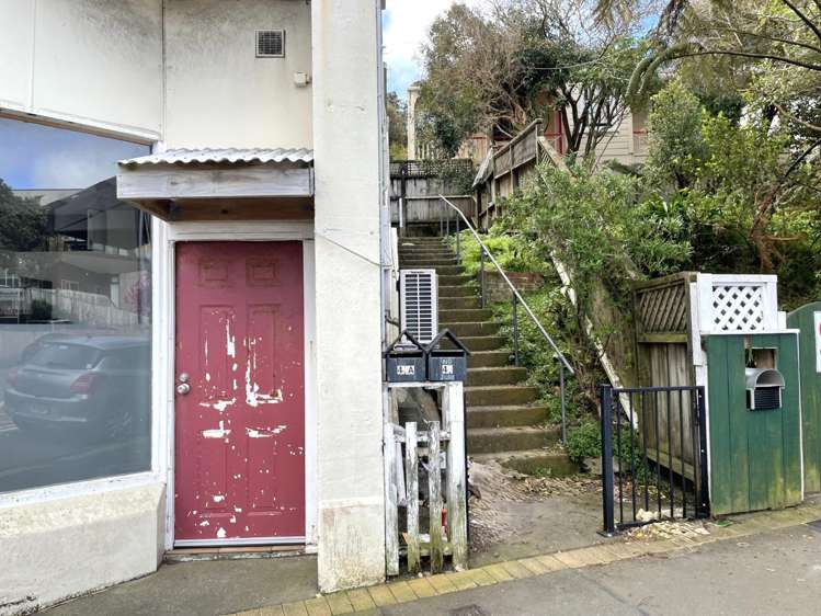 48A (Upstairs) Cleveland Street 1259_6