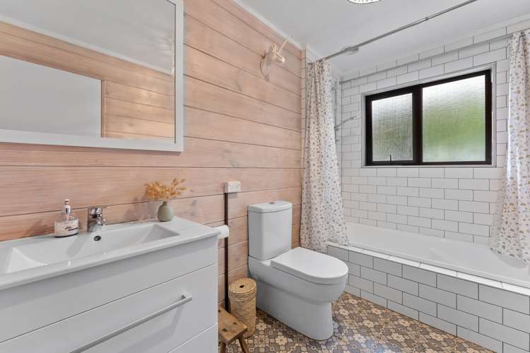 99 Waitea Road Muriwai_11