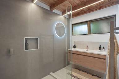 183 Laingholm Drive_2