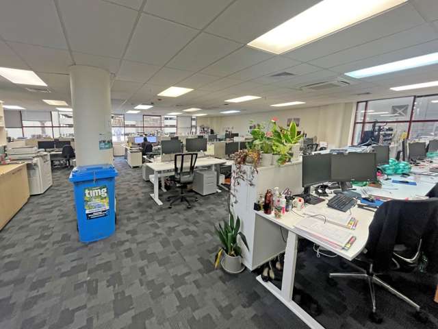 LEVEL 1 OFFICE - MANUKAU CBD