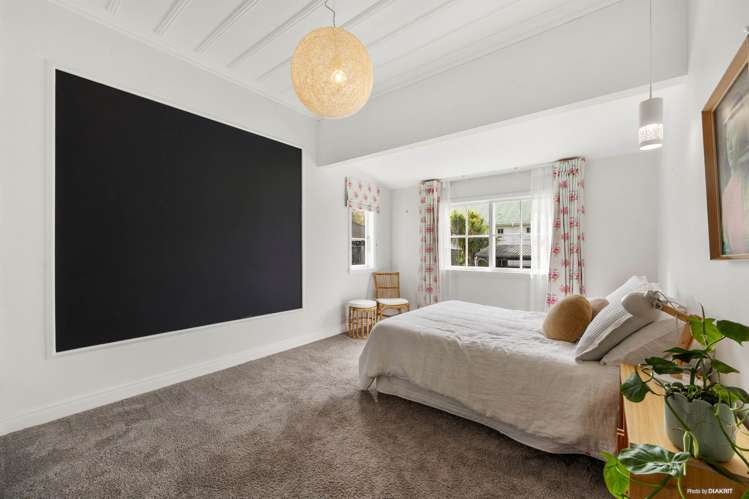 50 Main Highway Ellerslie_20