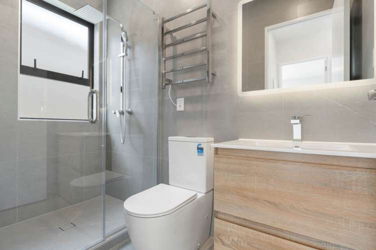 32 Paretao Street Massey_16