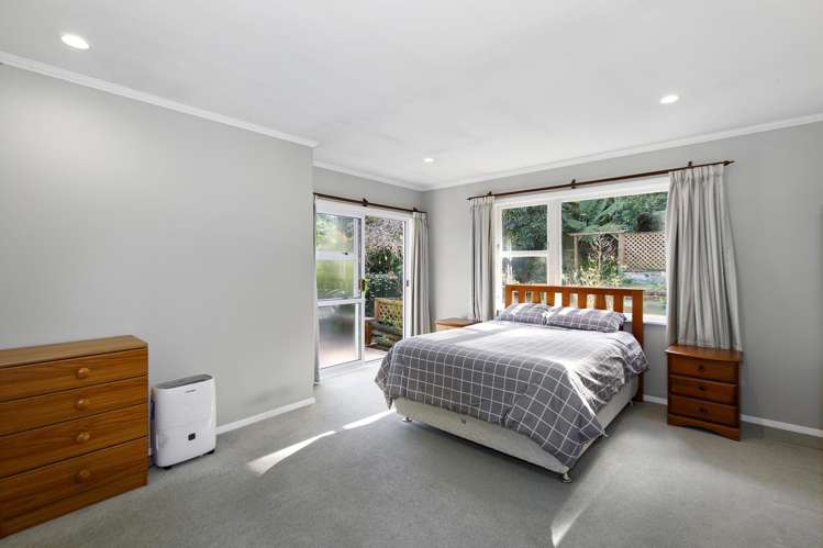 16 and 18 Faris Crescent Wainuiomata_12