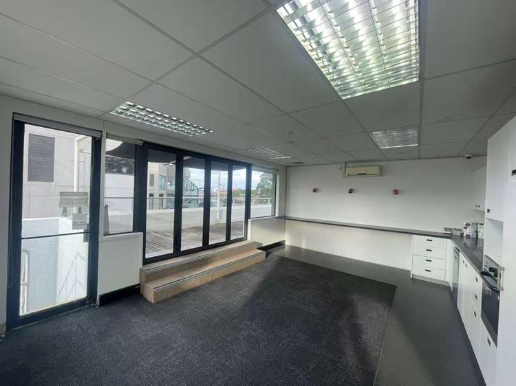 19 Byron Avenue Takapuna_7