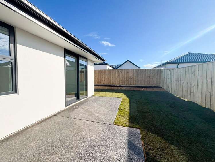 5 Campbell Drive 1476_13