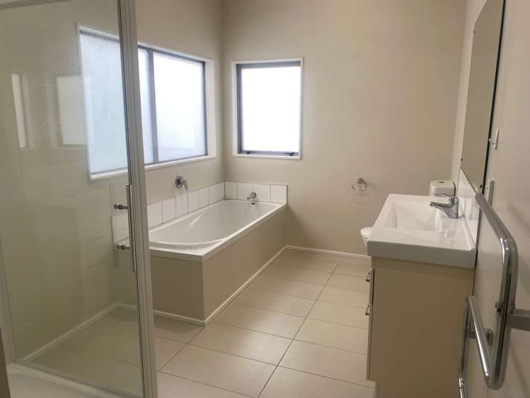 34a Erlestoke Crescent Churton Park_9