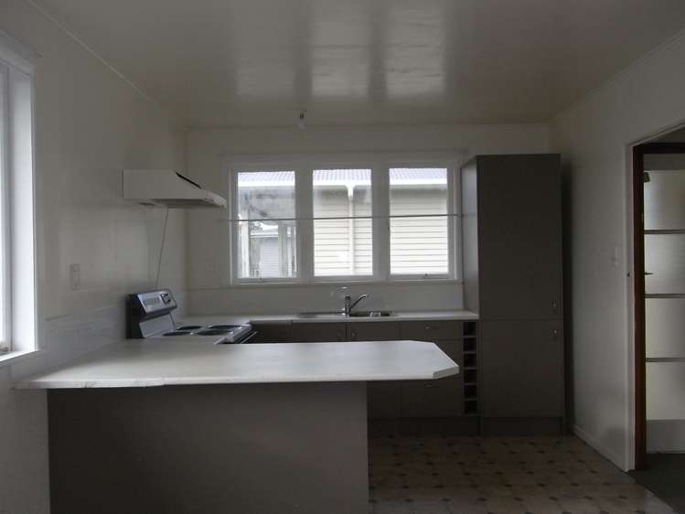 19 Maui Pomare Street Blockhouse Bay_7