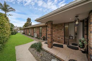 120 Walter Strevens Drive_1