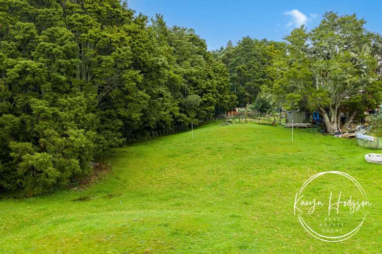 14 Woodland Road Maungaturoto_40