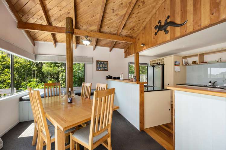 64 Ridge Road Mahurangi East_14