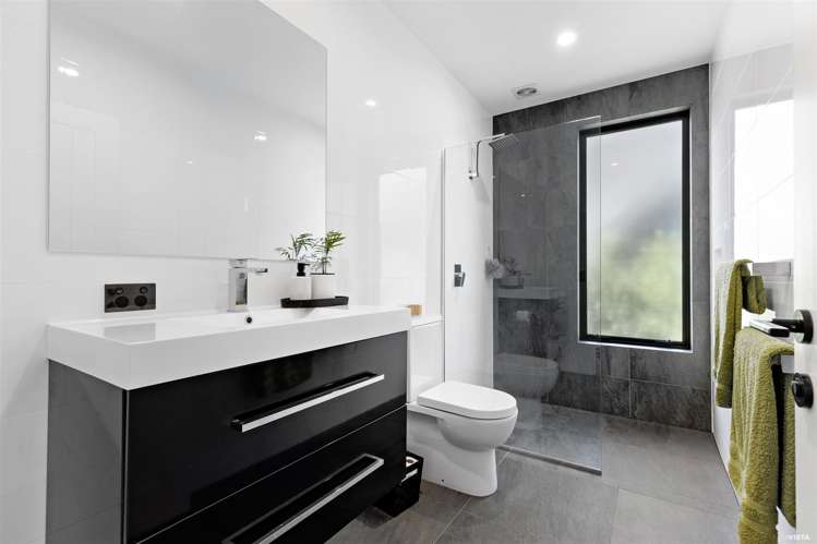 8 Hovingham Court Jacks Point_19