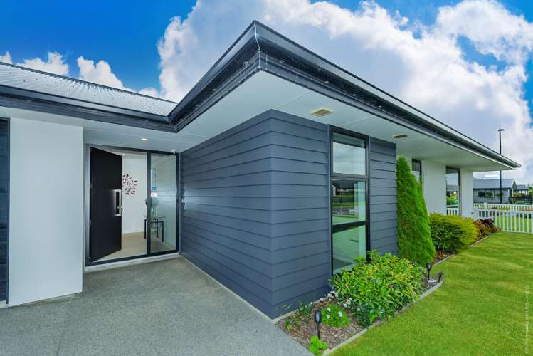 28 Veuve Drive Lincoln_2