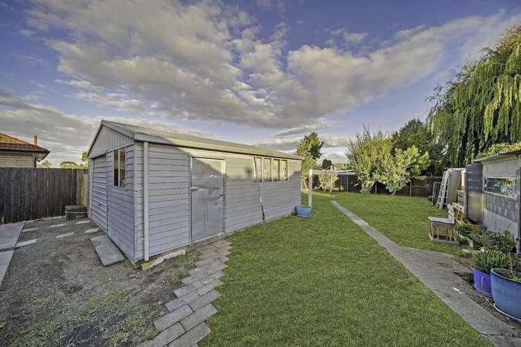 6 Carisbrooke Street Aranui_17