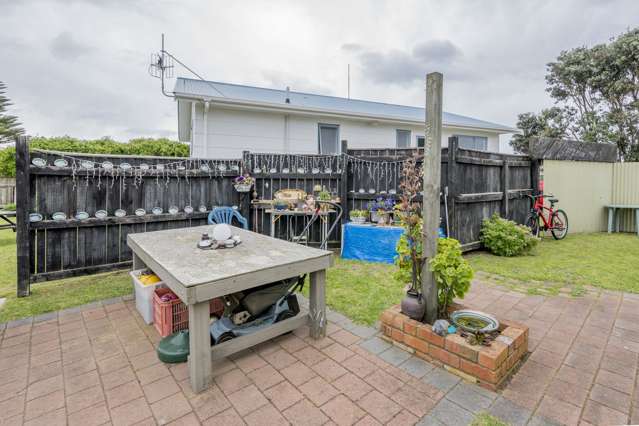 42 Rutherford Drive Waikanae Beach_2