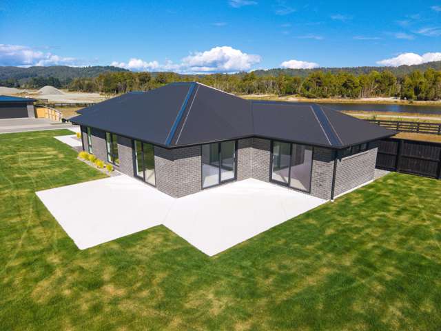 11B Hinau Crescent Kaiata_1