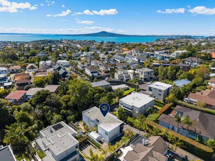 10A Wynsfield Garden St Heliers_24