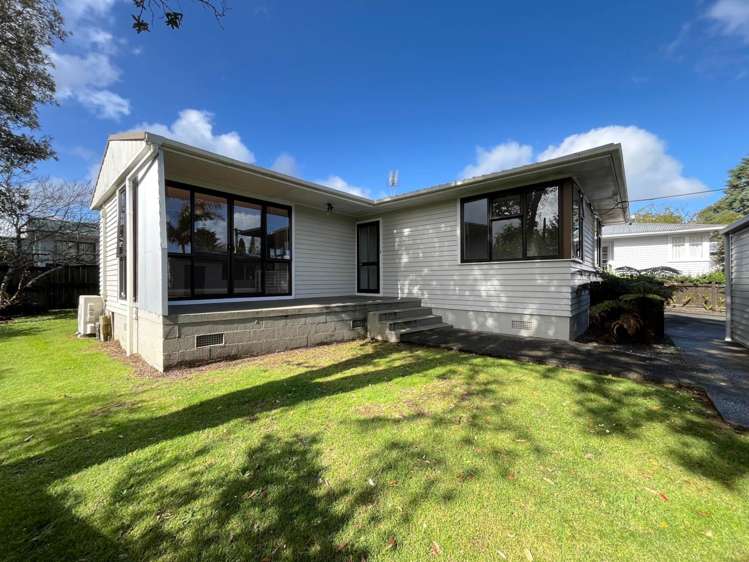 17 Hinau Street New Lynn_10